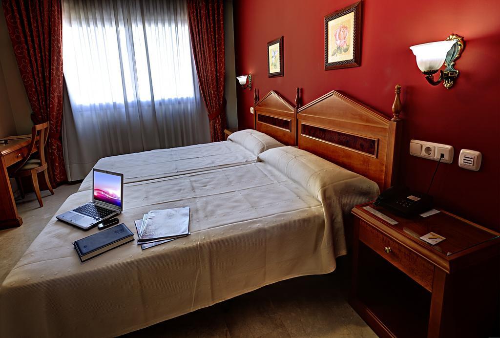 Hotel Tocina Business Albolote Cameră foto